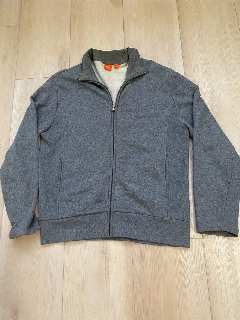 Hugo Boss Men's Gray Full-Zip Sweatershirt Jacket with matching pants